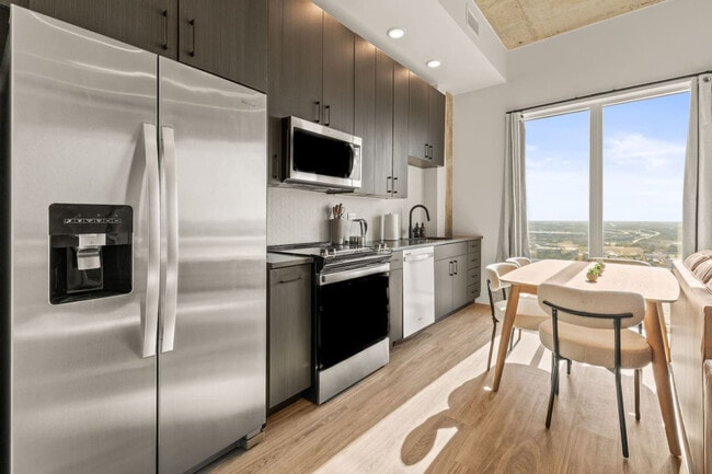 Photo - 605 N 12th St Unit SI ID1312601P
