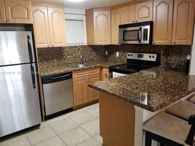 Photo - 8290 Lake Dr Unit 440