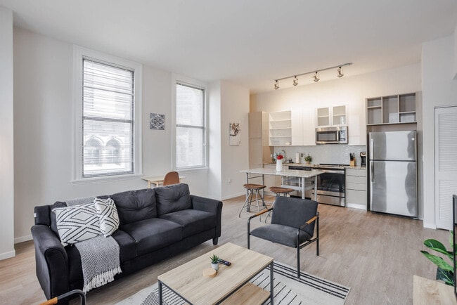 Building Photo - 9-JAN-JAN E 4th St Unit ID1223670P