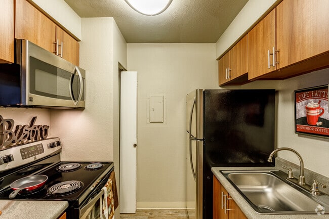 1BR, 1BA - The Overlook - Glen at the Park