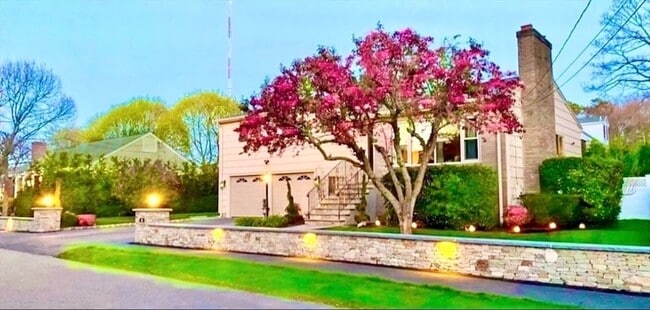 Building Photo - 30 Arnold St Unit G1