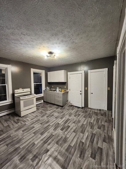 Building Photo - 199 Jefferson St Unit 201