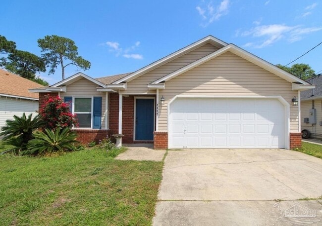 Building Photo - 2432 Gulf Breeze Ave