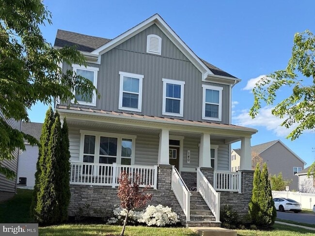Building Photo - 140 Limpkin Ave