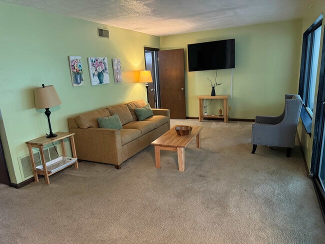 Photo - 2916 Moorcroft Dr Unit ID1043818P