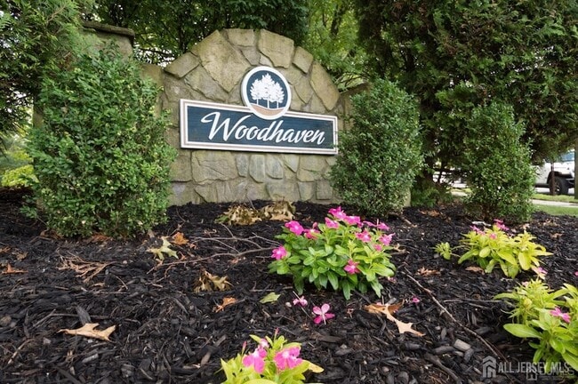 Photo - 505 Woodhaven Dr