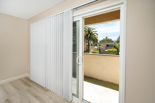 Photo - Loma Linda Apartments