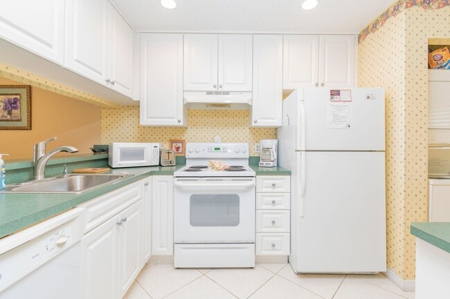 Photo - 353 S US Hwy 1 Unit F407