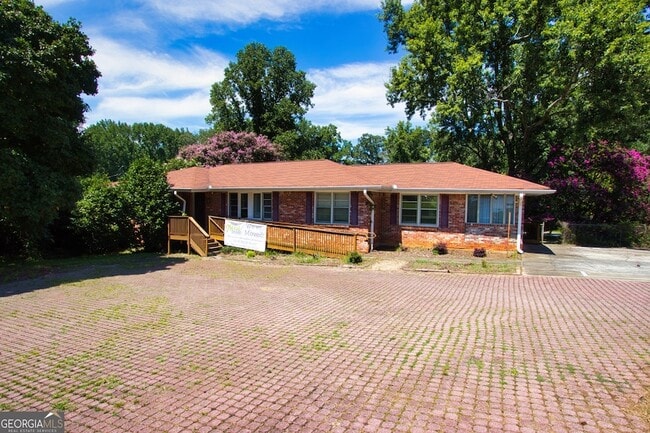 Building Photo - 1835 Lawrenceville Hwy