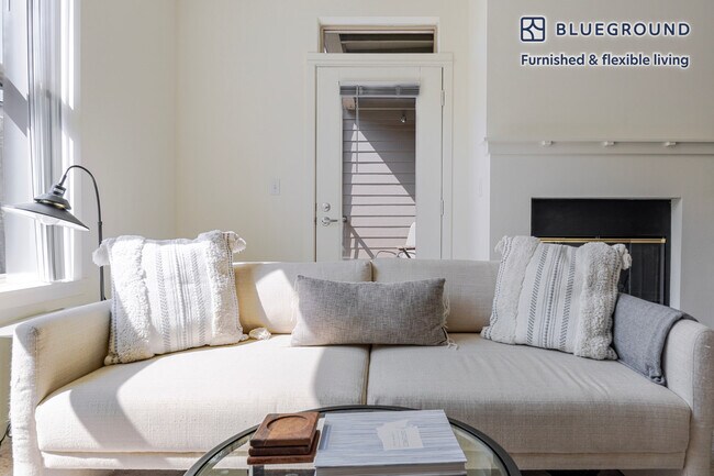 Photo - 11000 NE 10th St Unit FL3-ID879