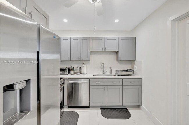 Building Photo - 1504 SW 6th Ave Unit 1504