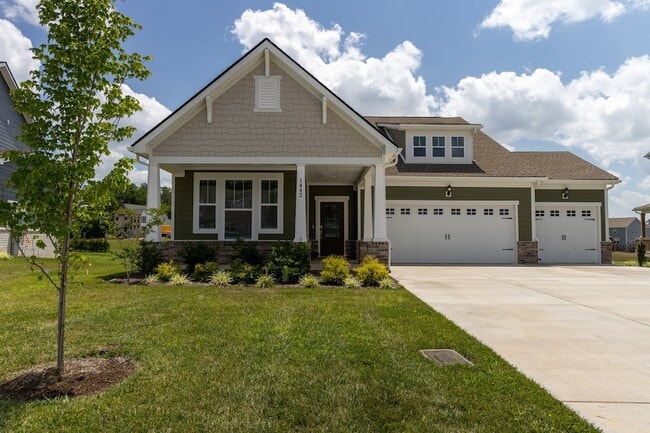 Building Photo - 1442 English Oak Dr