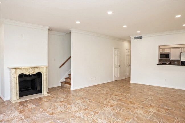 Building Photo - 290 Wilcrest Dr Unit 290