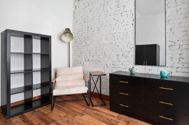 Photo - 247 W 29th St Unit ID1390072P