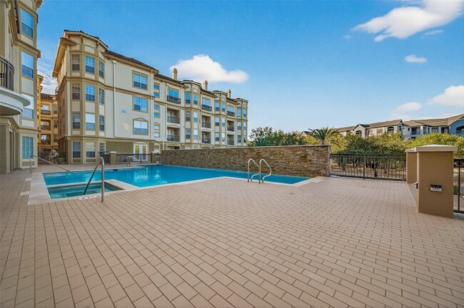 Building Photo - 7575 Kirby Dr Unit 2103