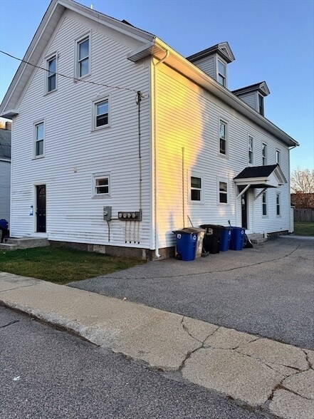 Photo - 15 Ives St Unit B