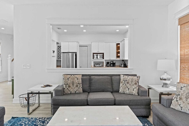 Photo - 4456 Luke Ave Unit ID1285931P