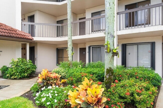 Building Photo - 10110 Cedar Point Blvd Unit 1040
