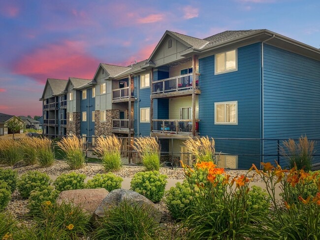 Exterior - Village at Three Fountains