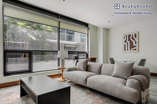 Building Photo - 110 W Ocean Blvd Unit FL-1-ID1368