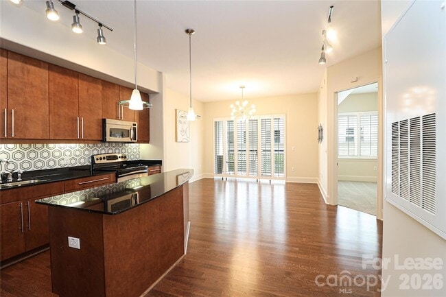 Photo - 4625 Piedmont Row Dr Unit 402