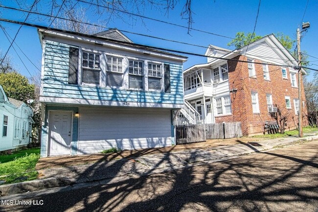 Photo - 424 Barksdale St