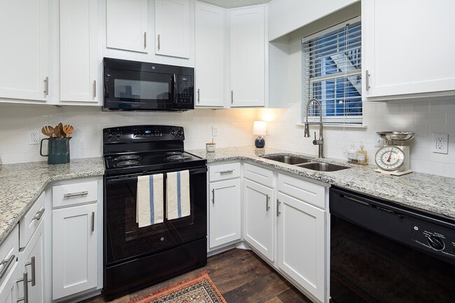 Photo - Inverness Cliffs