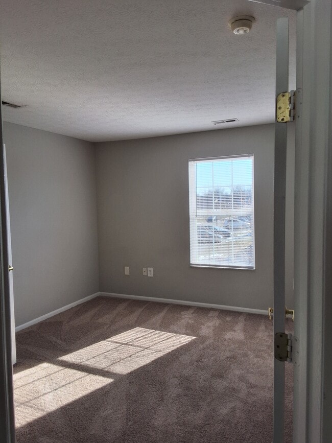 Spacious Bedroom - Reserve at Easton