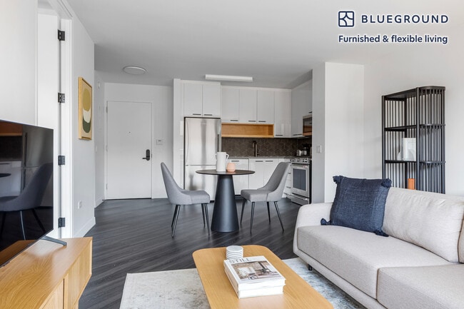 Photo - 250 E Houston St Unit FL5-ID1125