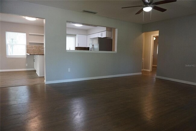 Photo - 9101 3rd St N