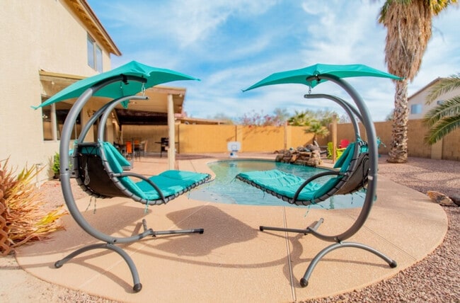 Photo - 1387 E 10th Pl Unit ID1317856P