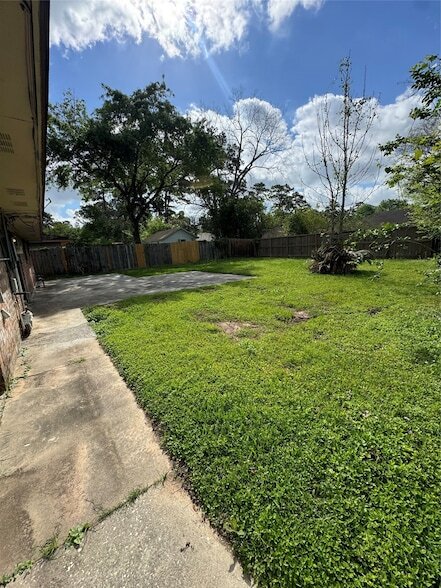 Photo - 6414 Bluestone Dr