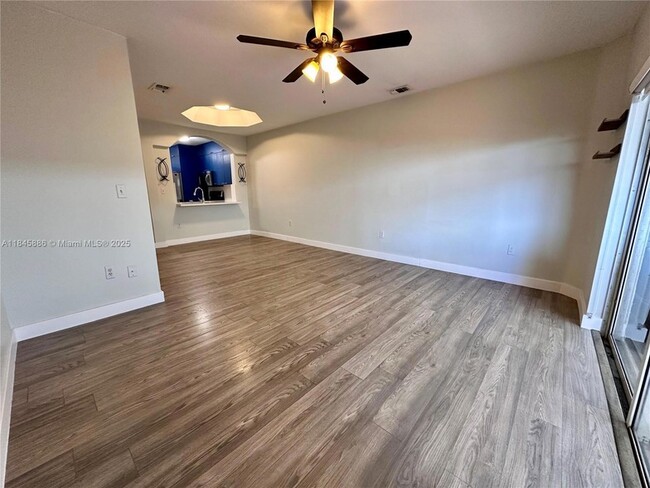 Photo - 120 SW 109th Ave