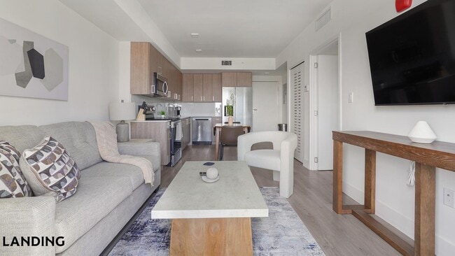 Photo - 1025 E 25th St Unit 613