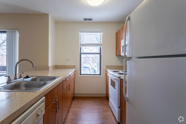 Interior Photo - Fifteen98