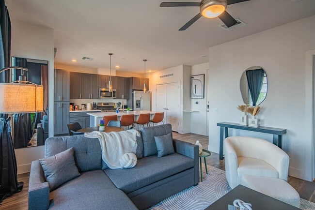 Photo - 15501 N Dial Blvd Unit ID1263147P