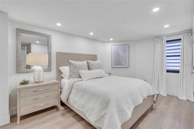 Photo - 5611 Gulf of Mexico Dr Unit 1