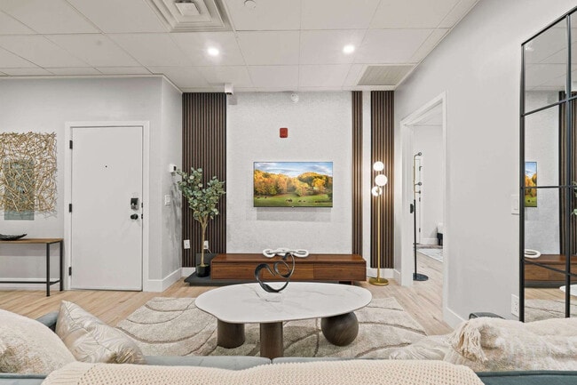 Building Photo - 117 N 15th St Unit ID1316462P