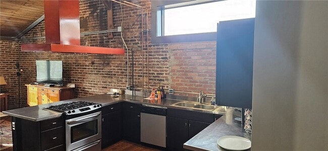 Photo - 693 W North St Unit 2