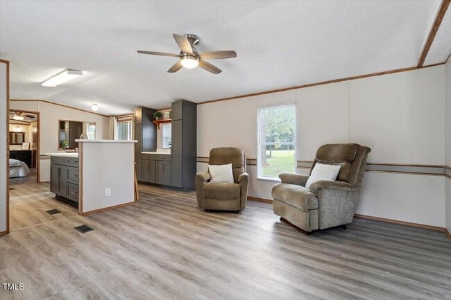 Photo - 10317 Giles Rd