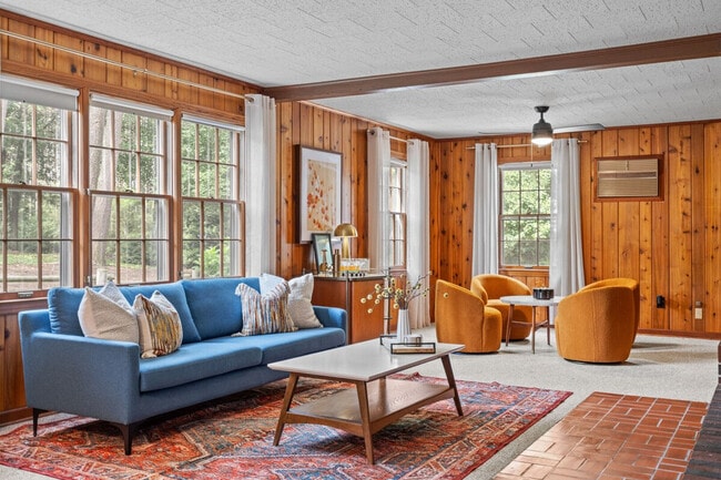 Building Photo - 264 Euharlee Rd SW Unit ID1234813P