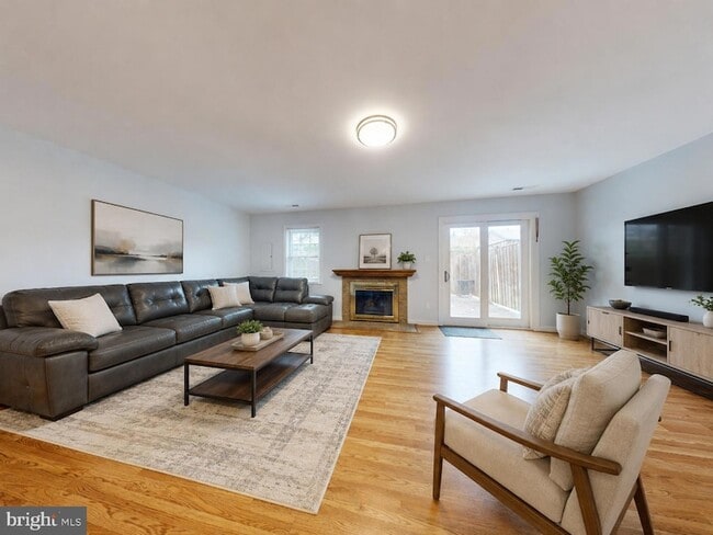 Photo - 7302 Rolling Oak Ln