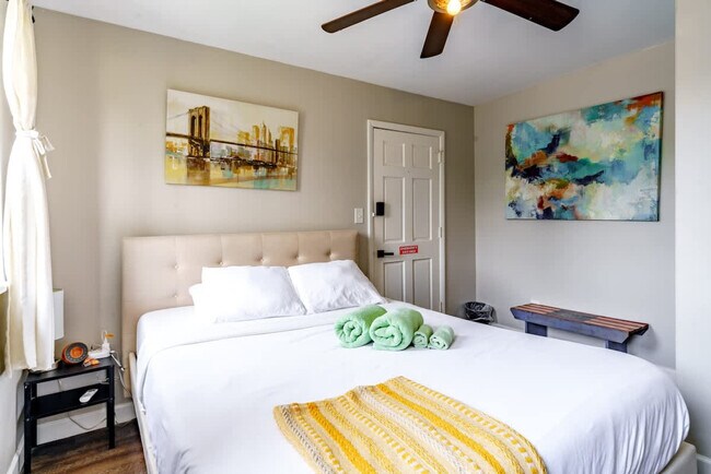 Photo - 605 Dennison Ave Unit ID1265614P