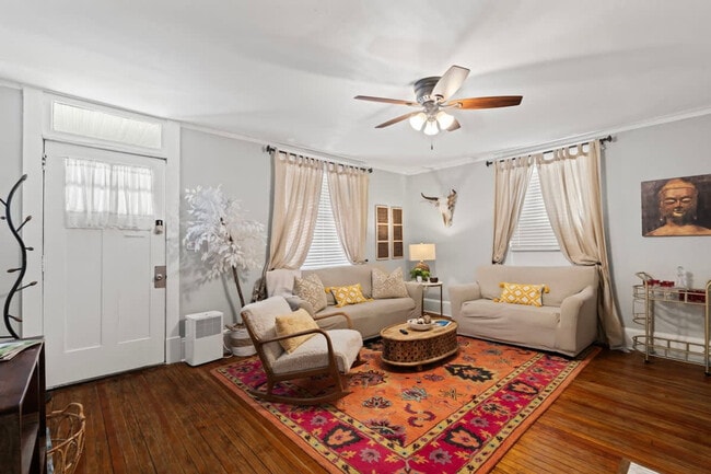 Building Photo - 2737 College St Unit SI ID1578485P