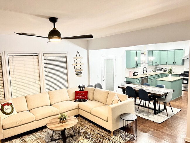 Photo - 6036 Barker Landing NE Unit ID1254415P