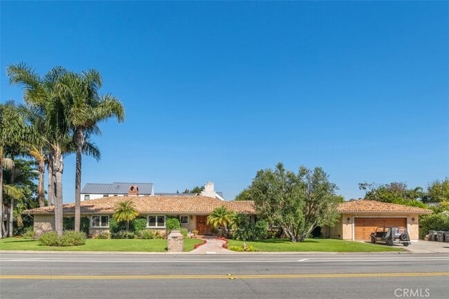 Building Photo - 600 Cliff Dr