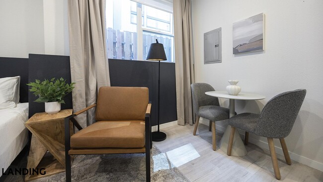 Building Photo - 3024-3024 Zuni St Unit 103