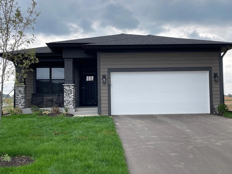 Photo - 5380 Robinwood Ct