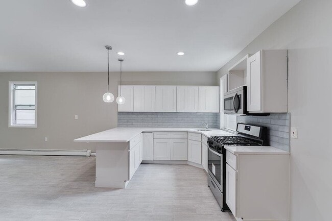 Photo - 11 Holmes Ave