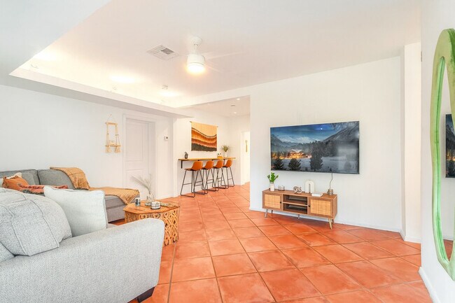 Photo - 1516 SW 8th Ave Unit SI FL1-ID1475643P